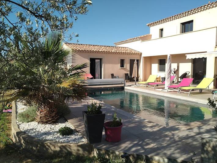 Chambre d’hôte pour 2 personnes, avec jardin et piscine dans le Vaucluse