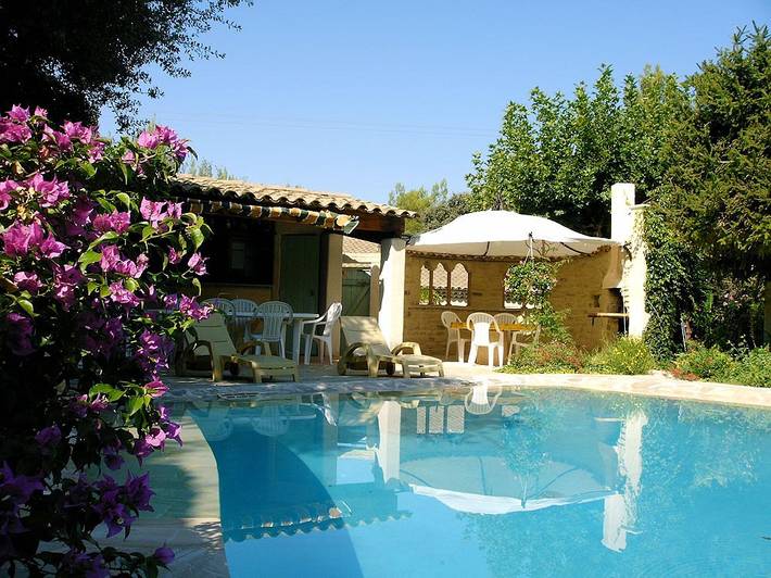 Chambre d’hôte pour 2 personnes, avec piscine et jardin dans le Vaucluse