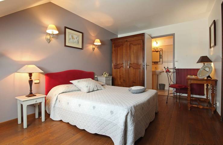 Chambre d’hôte pour 3 personnes, avec jardin et piscine en Normandie - 3