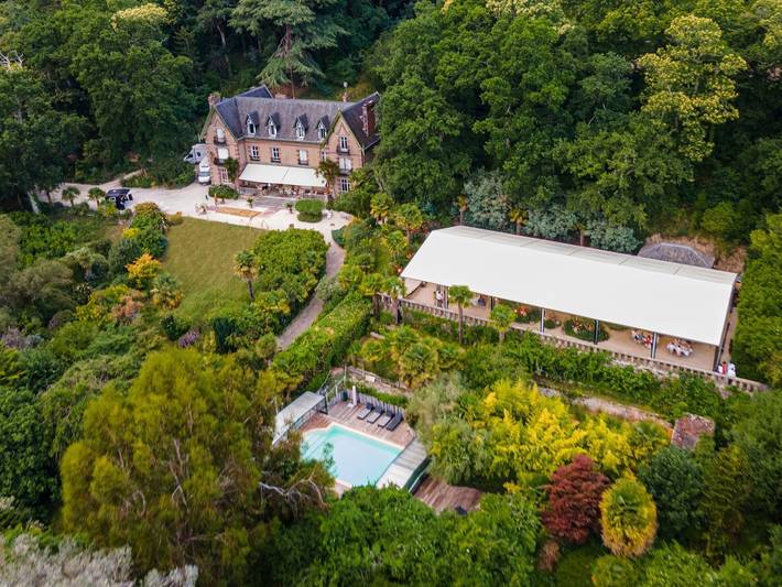 Chambre d’hôte pour 2 personnes, avec jardin et piscine en Normandie
