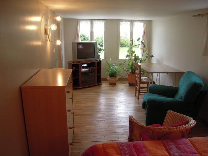 Chambre d’hôte pour 3 personnes, avec jardin et piscine en Normandie - 3