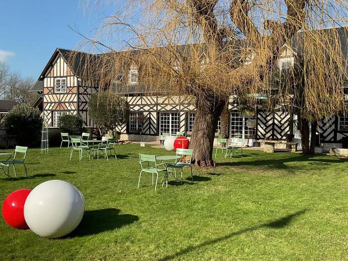 Chambre d’hôte pour 2 personnes, avec piscine et jardin en Normandie - 2