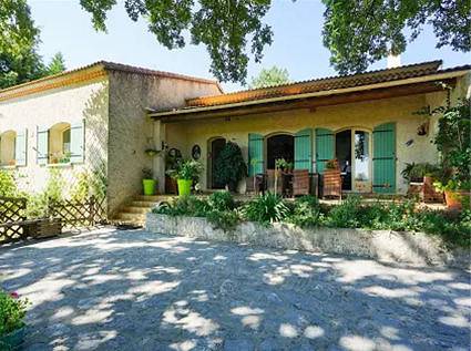 Chambre d’hôte pour 2 personnes, avec jardin et piscine en Ardèche
