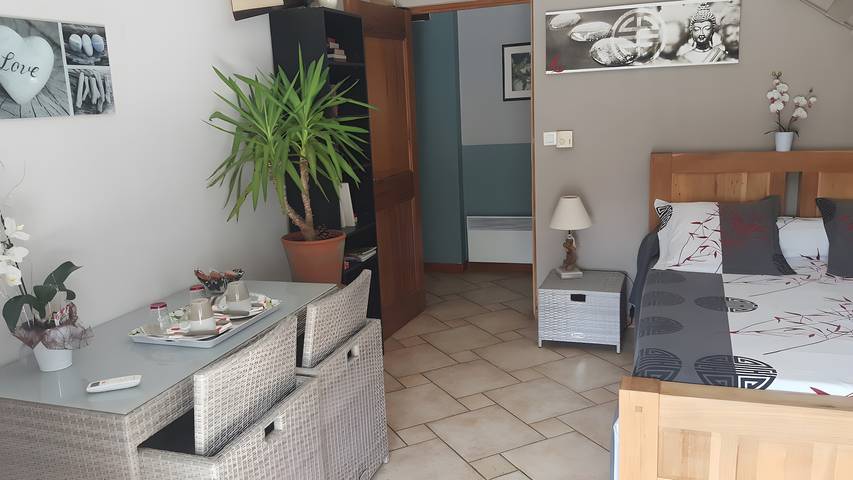 Chambre d’hôte pour 2 personnes, avec jardin en Ardèche - 2