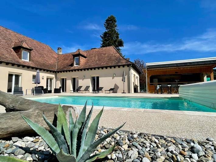 Chambre d’hôte pour 2 personnes, avec piscine ainsi que jacuzzi et jardin en Dordogne
