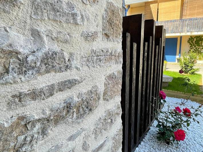 Chambre d’hôte pour 2 personnes, avec piscine et jardin ainsi que jacuzzi et sauna dans le Jura - 2