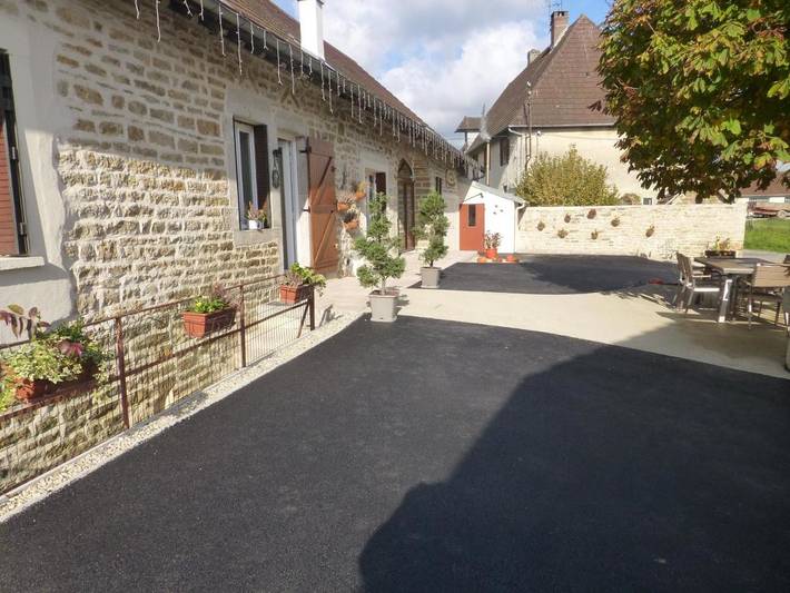 Maison d’hôte pour 2 personnes, avec jardin et piscine dans le Jura - 4