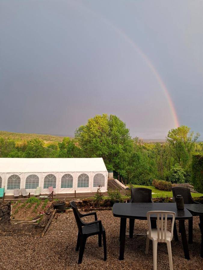 Maison d’hôte pour 2 personnes, avec vue ainsi que piscine et terrasse, animaux acceptés dans le Jura - 3