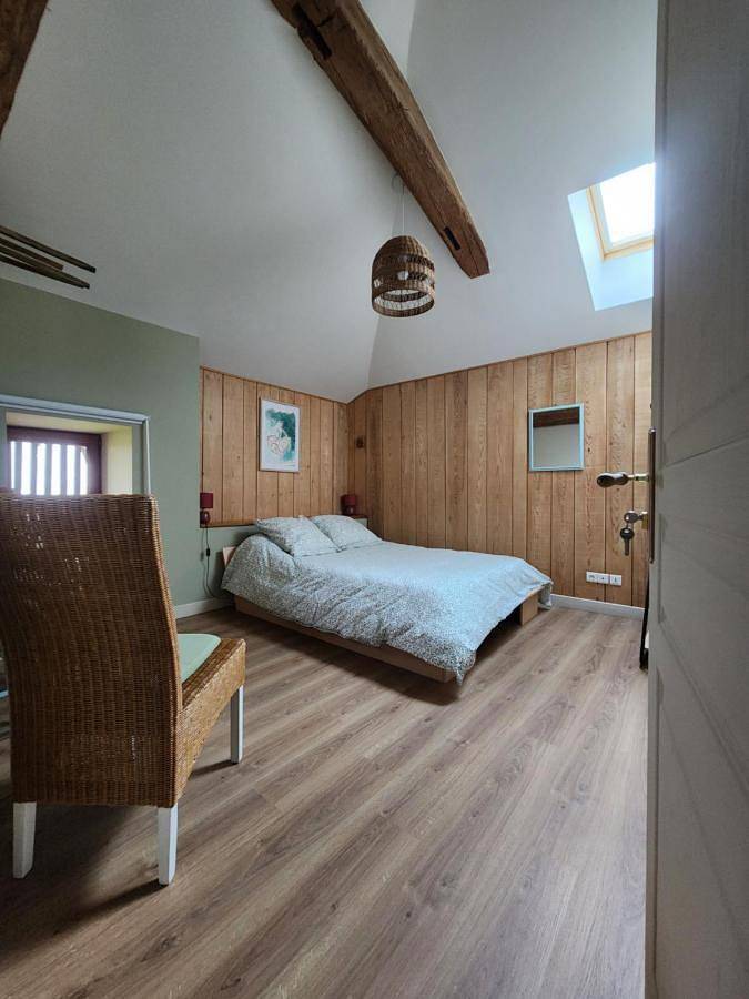 Chambre d’hôte pour 2 personnes, avec piscine et balcon dans le Jura - 4