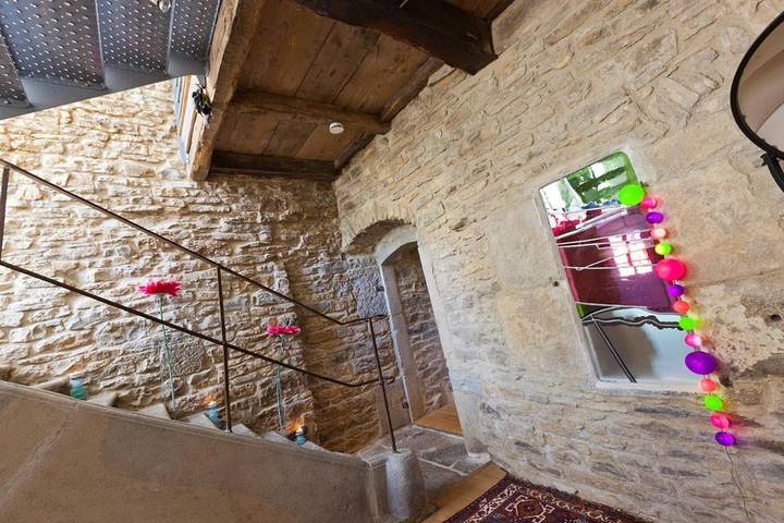 Chambre d’hôte pour 2 personnes, avec jardin ainsi que piscine et vue dans le Jura - 3