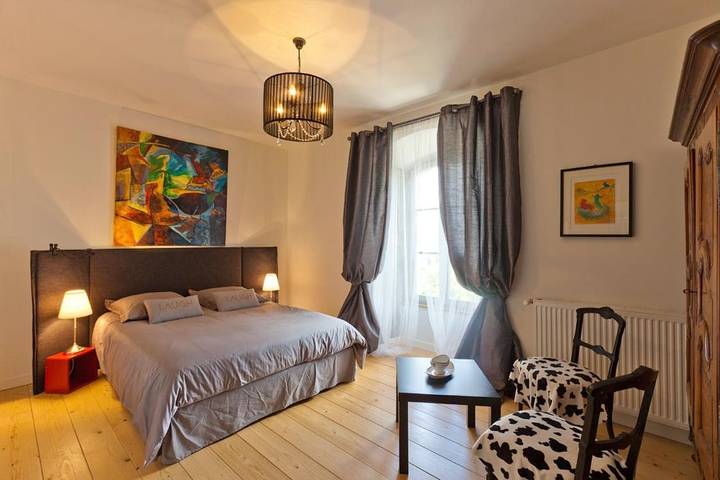 Chambre d’hôte pour 2 personnes, avec jardin ainsi que piscine et vue dans le Jura - 4