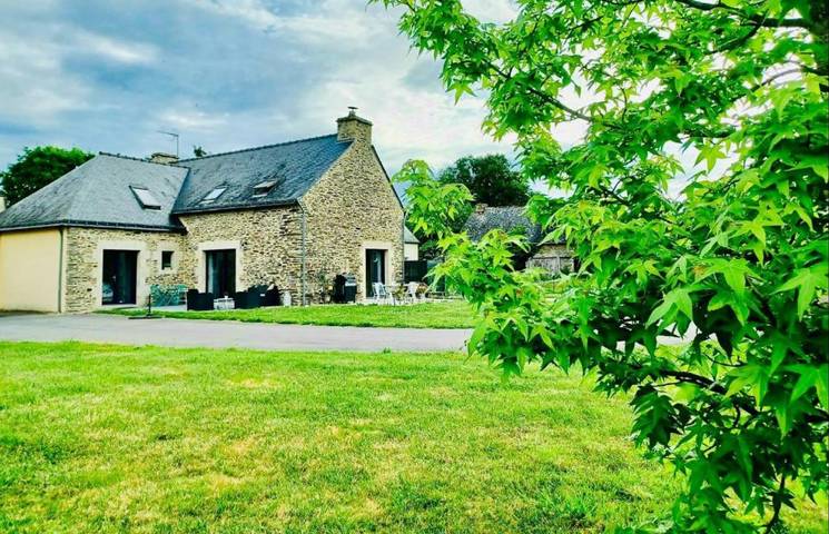 Chambre d’hôte pour 2 personnes, avec jacuzzi ainsi que jardin et piscine dans le Morbihan - 2