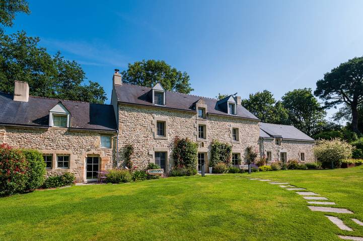 Chambre d’hôte pour 2 personnes, avec sauna ainsi que jardin et jacuzzi dans le Morbihan