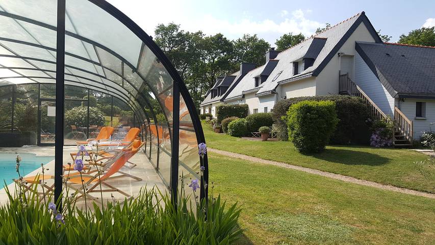 Chambre d’hôte pour 4 personnes, avec jardin et piscine dans le Morbihan
