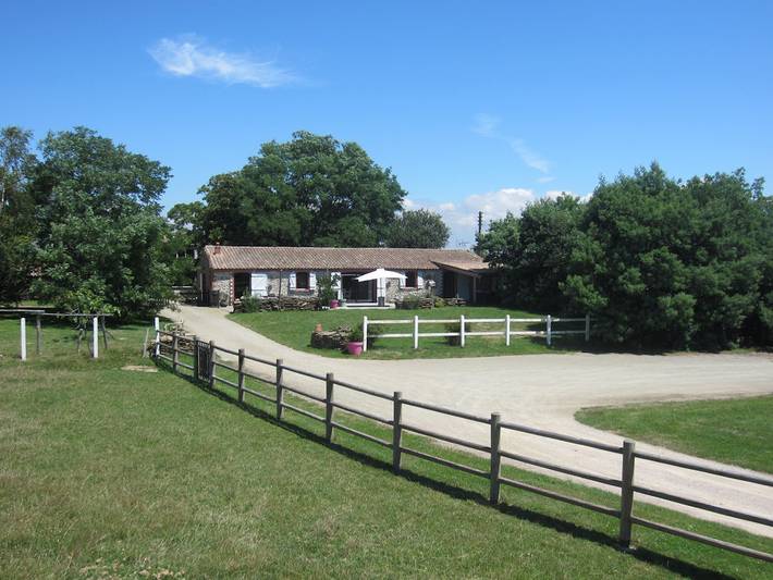 Chambre d’hôte pour 3 personnes, avec piscine ainsi que jardin et terrasse, animaux acceptés en Loire-Atlantique - 2