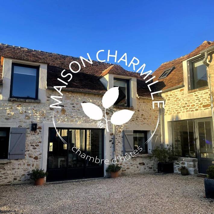 Chambre d’hôte pour 2 personnes, avec piscine et jardin dans Seine-et-Marne