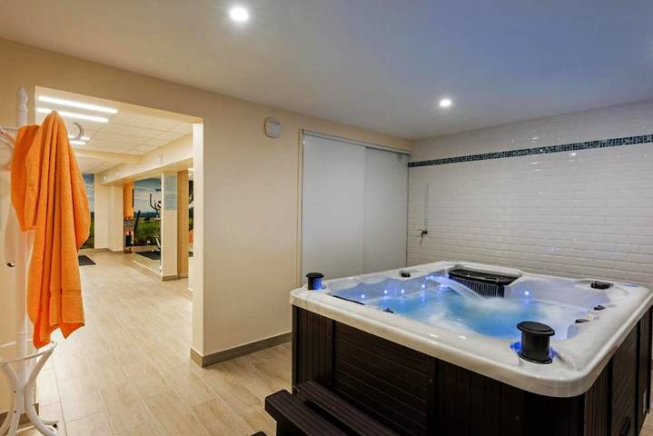 Chambre d’hôte pour 2 personnes, avec jardin et vue ainsi que piscine et sauna, animaux acceptés dans Seine-et-Marne