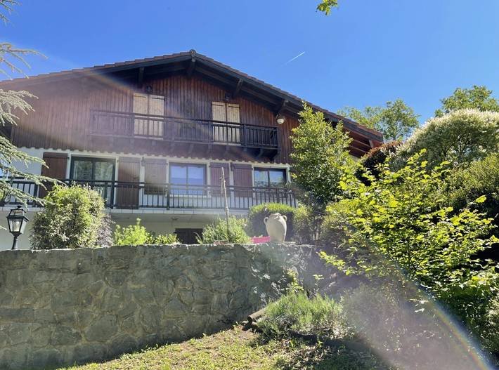 Chambre d’hôte pour 3 personnes, avec piscine et jardin en Haute-Savoie