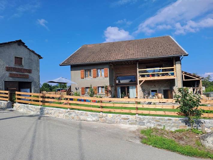 Maison d’hôte pour 2 personnes, avec jardin ainsi que vue et piscine en Haute-Savoie - 2