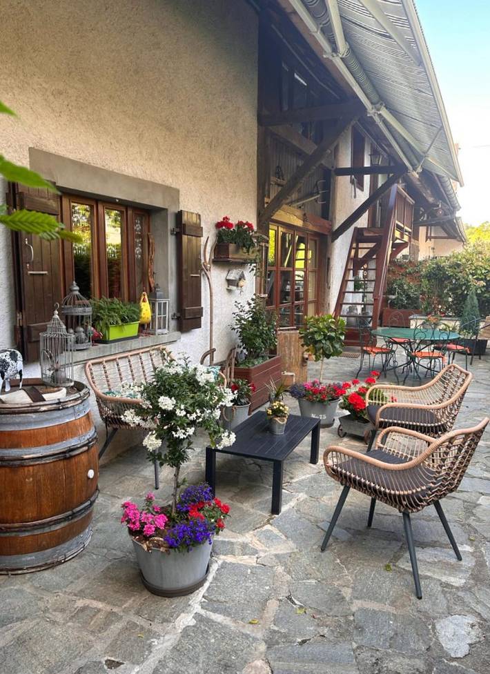 Chambre d’hôte pour 4 personnes, avec jacuzzi ainsi que piscine et jardin en Haute-Savoie - 4