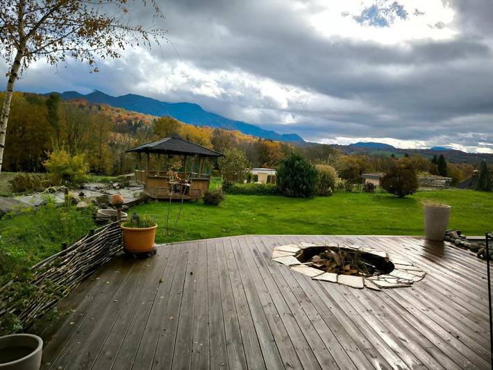 Chambre d’hôte pour 3 personnes, avec vue ainsi que jardin et piscine, animaux acceptés en Haute-Savoie - 2