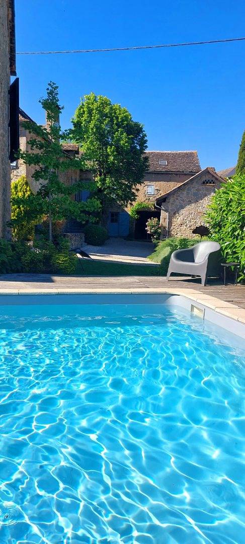 Chambre d’hôte pour 3 personnes, avec piscine et jardin dans l' Aveyron - 2