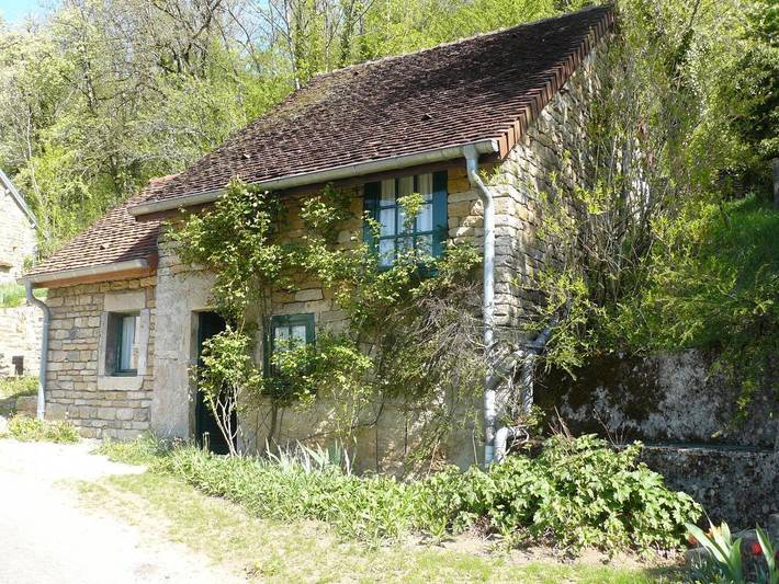Gîte pour 2 personnes, avec jardin dans 