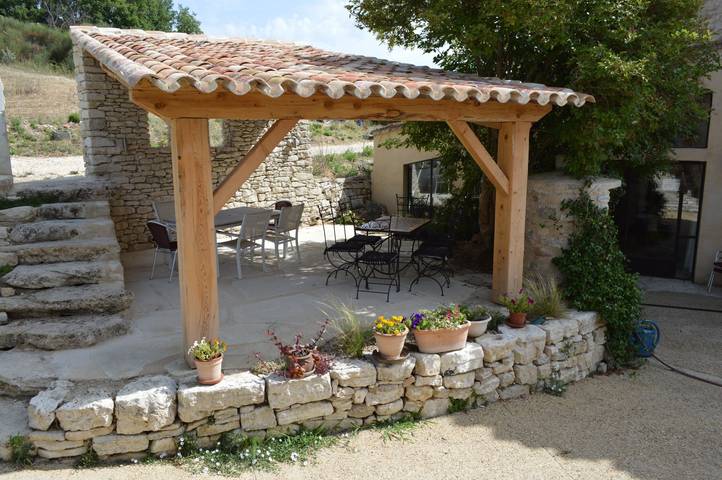 Chambre d’hôte pour 3 personnes, avec piscine et jardin dans le Vaucluse - 3
