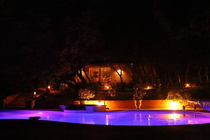 Chambre d’hôte pour 5 personnes, avec jacuzzi et sauna ainsi que jardin et piscine dans le Vaucluse - 2