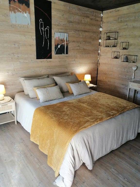 Chambre d’hôte pour 2 personnes, avec jacuzzi ainsi que jardin et piscine dans le Lot