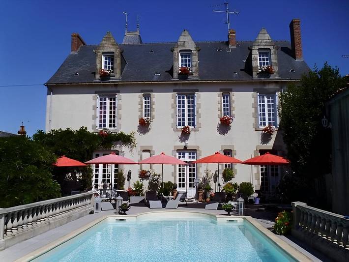Chambre d’hôte pour 2 personnes, avec piscine et jardin en Vendée