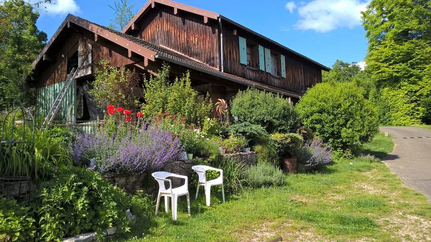 Chambre d’hôte pour 2 personnes, avec jardin dans 