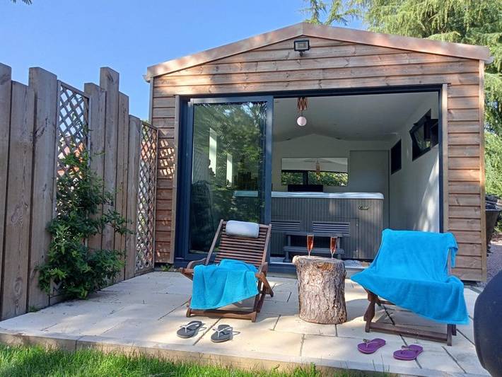 Chambre d’hôte pour 2 personnes, avec jacuzzi ainsi que jardin et piscine en Vendée - 3