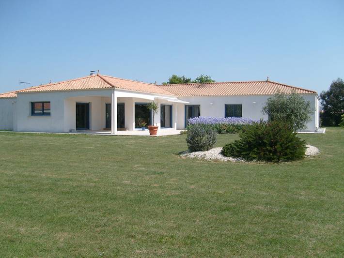 Chambre d’hôte pour 3 personnes, avec jardin et piscine en Vendée - 3