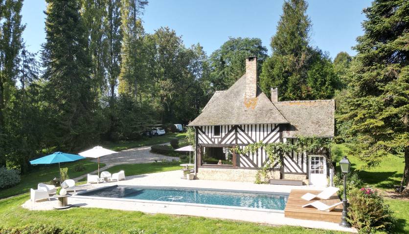 Chambre d’hôte pour 2 personnes, avec jardin et piscine dans le Calvados