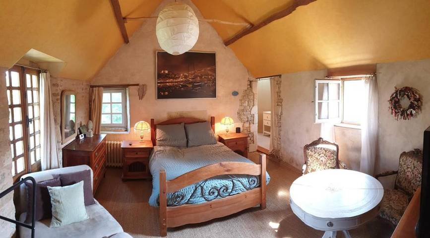 Chambre d’hôte pour 3 personnes, avec vue et jardin dans le Calvados - 2