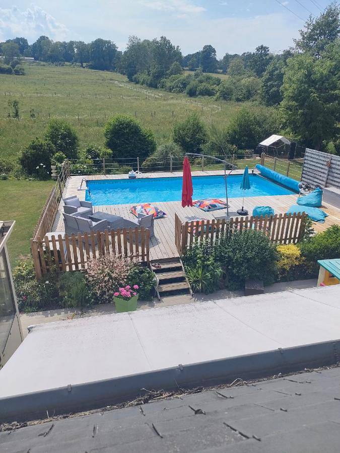 Chambre d’hôte pour 2 personnes, avec terrasse et vue ainsi que piscine et jardin dans le Calvados - 2