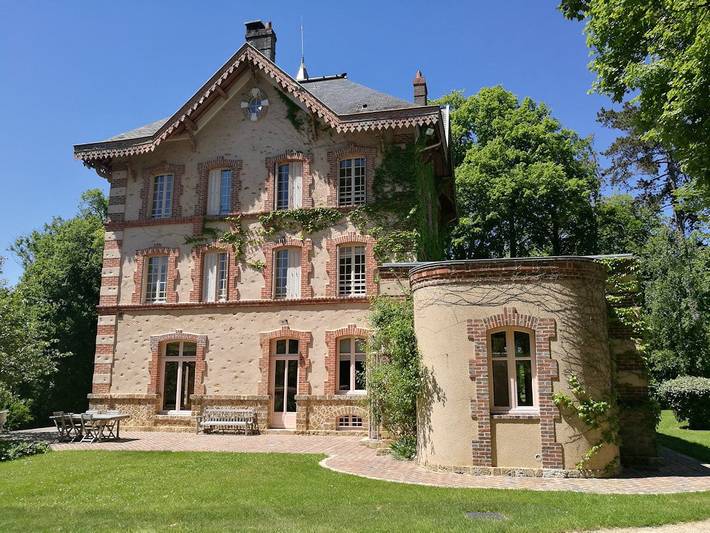 Chambre d’hôte pour 2 personnes, avec jardin et piscine dans 