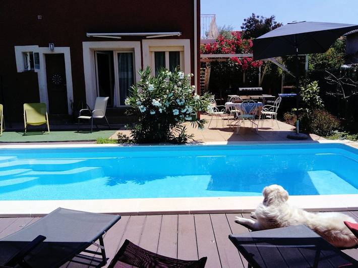 Chambre d’hôte pour 4 personnes, avec piscine et jardin, animaux acceptés dans 