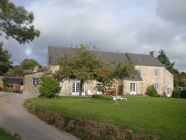 Chambre d’hôte pour 2 personnes, avec jardin dans 