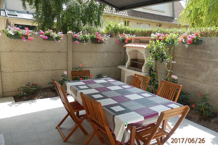 Gîte pour 6 personnes, avec terrasse dans