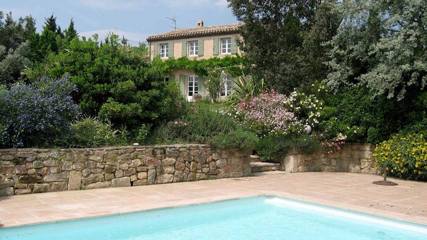 Chambre d’hôte pour 2 personnes, avec jardin et piscine en Ardèche