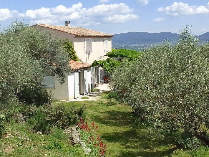 Chambre d’hôte pour 2 personnes, avec piscine ainsi que jardin et terrasse en Ardèche