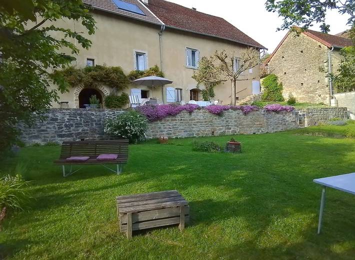 Chambre d’hôte pour 3 personnes, avec jardin dans 