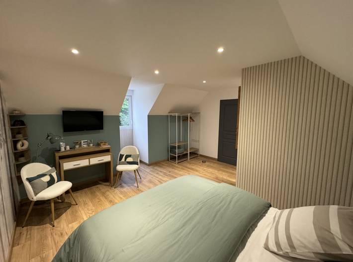 Chambre d’hôte pour 2 personnes, avec piscine et jardin dans le Jura - 4