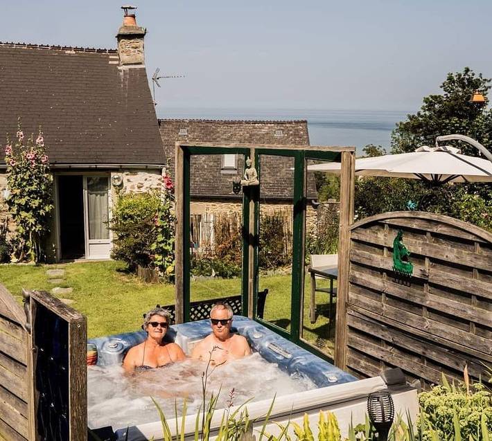 Chambre d’hôte pour 2 personnes, avec jacuzzi et jardin dans 