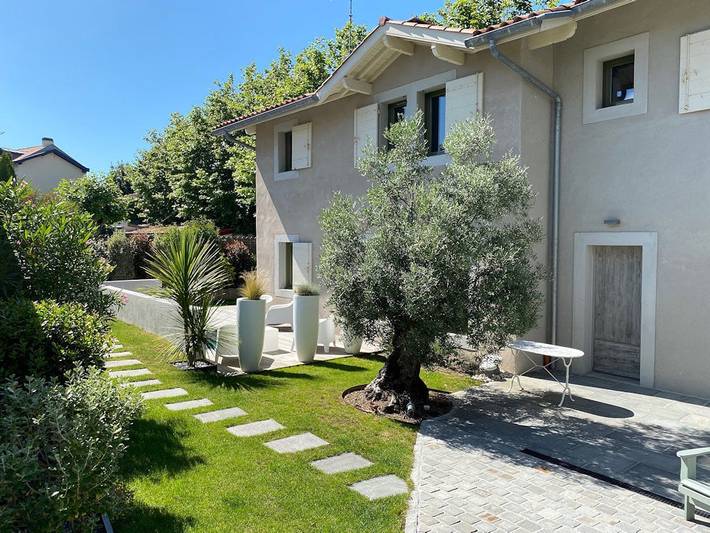 Chambre d’hôte pour 2 personnes, avec jardin et piscine au Pays basque