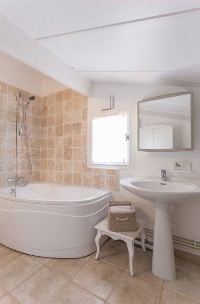 Chambre d’hôte pour 2 personnes, avec jardin et jacuzzi dans le Var - 3