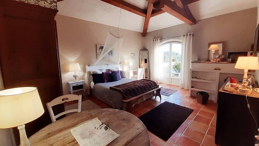 Chambre d’hôte pour 4 personnes, avec jardin, animaux acceptés dans le Var - 4