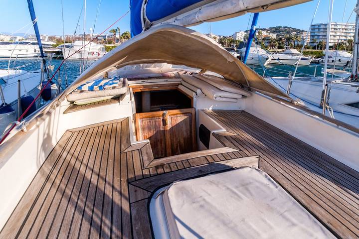 Bateau pour 5 personnes dans 